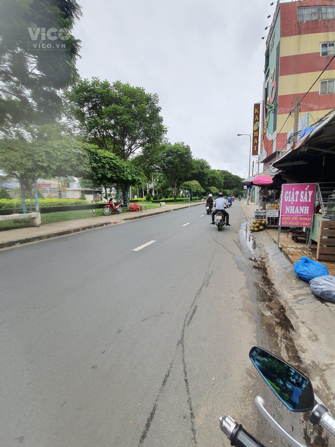 BÁN NHÀ BÌNH TÂN, 2CĂN NHÀ MẶT TIỀN, NGAY KÊNH NƯỚC ĐEN, SÁT BÌNH LONG, BỐN XÃ, NGANG KHỦNG 7.5M,