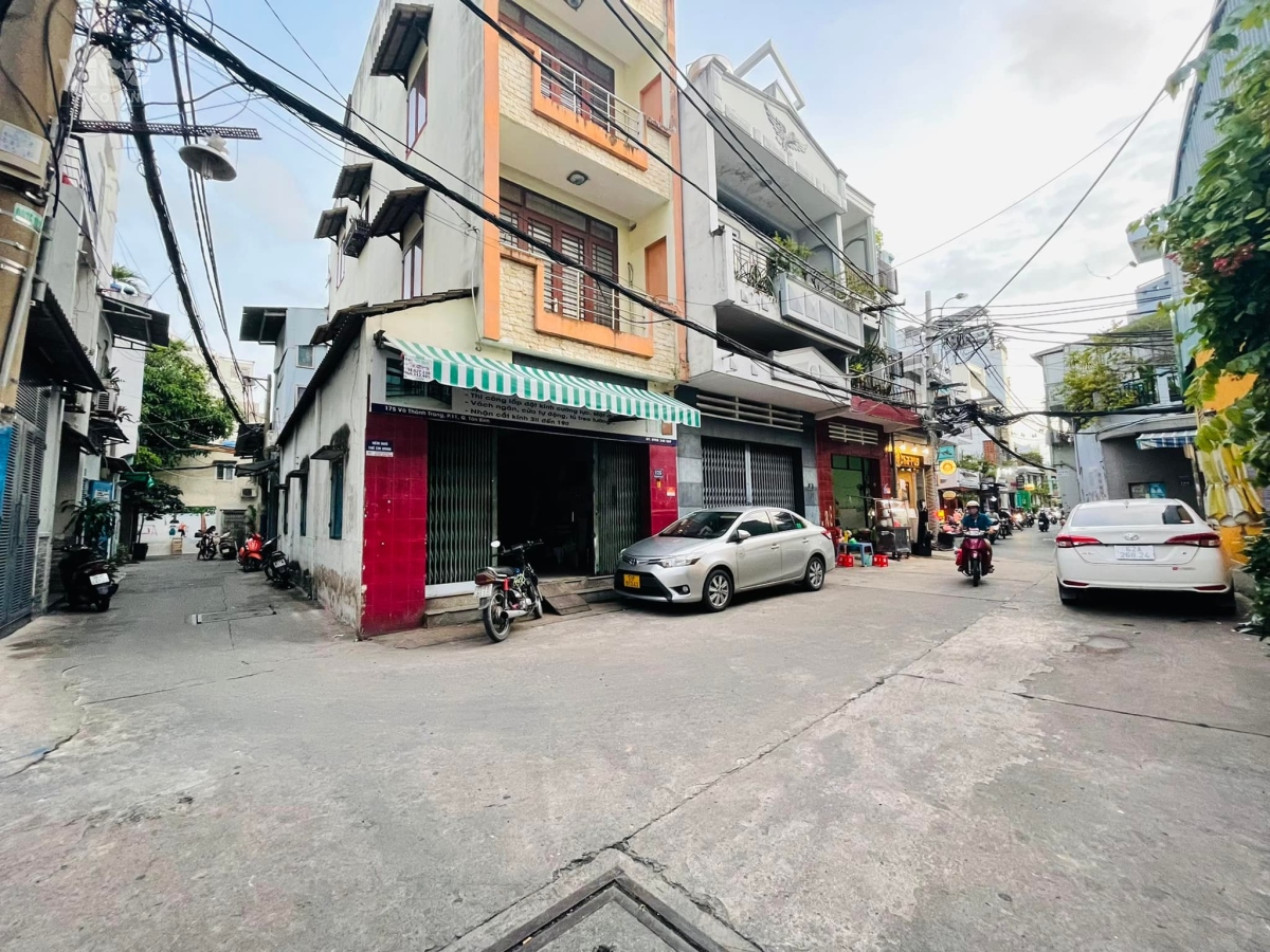 Tân Bình Hiếm Nhà đẹp Ngang 4 5 Tầng Có GARA