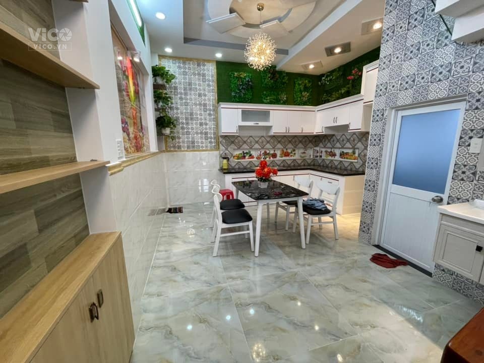 TÒA NHÀ 3 TẦNG NGAY CÔNG VIÊN LÀNG HOA, GÒ VẤP, 4.9 TỶ.