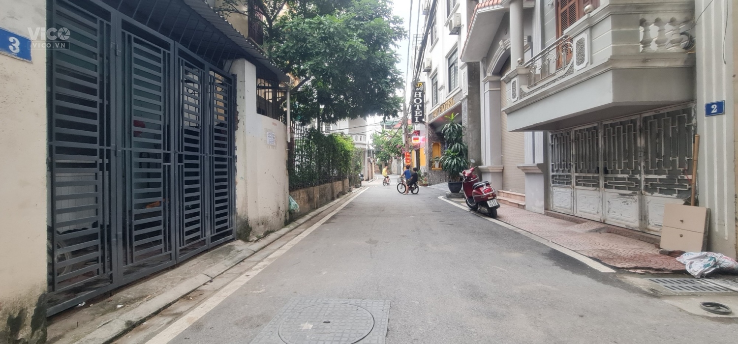 Cần bán gấp lô đất Phố Đàm Quang Trung, 290 m2, MT 12 m, giá chỉ 19,5 tỷ.