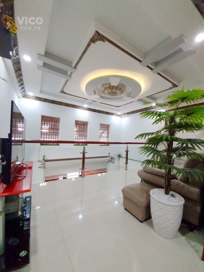 TRÚC NHÂN BỐN CHỮ LẮM NHÀ ĐẸP LẮM THIẾT KẾ ĐẸP NHÀ TO LẮMHẺM TO CHỦ GẤP NÊN GIÁ RẺ LẮM!!!!