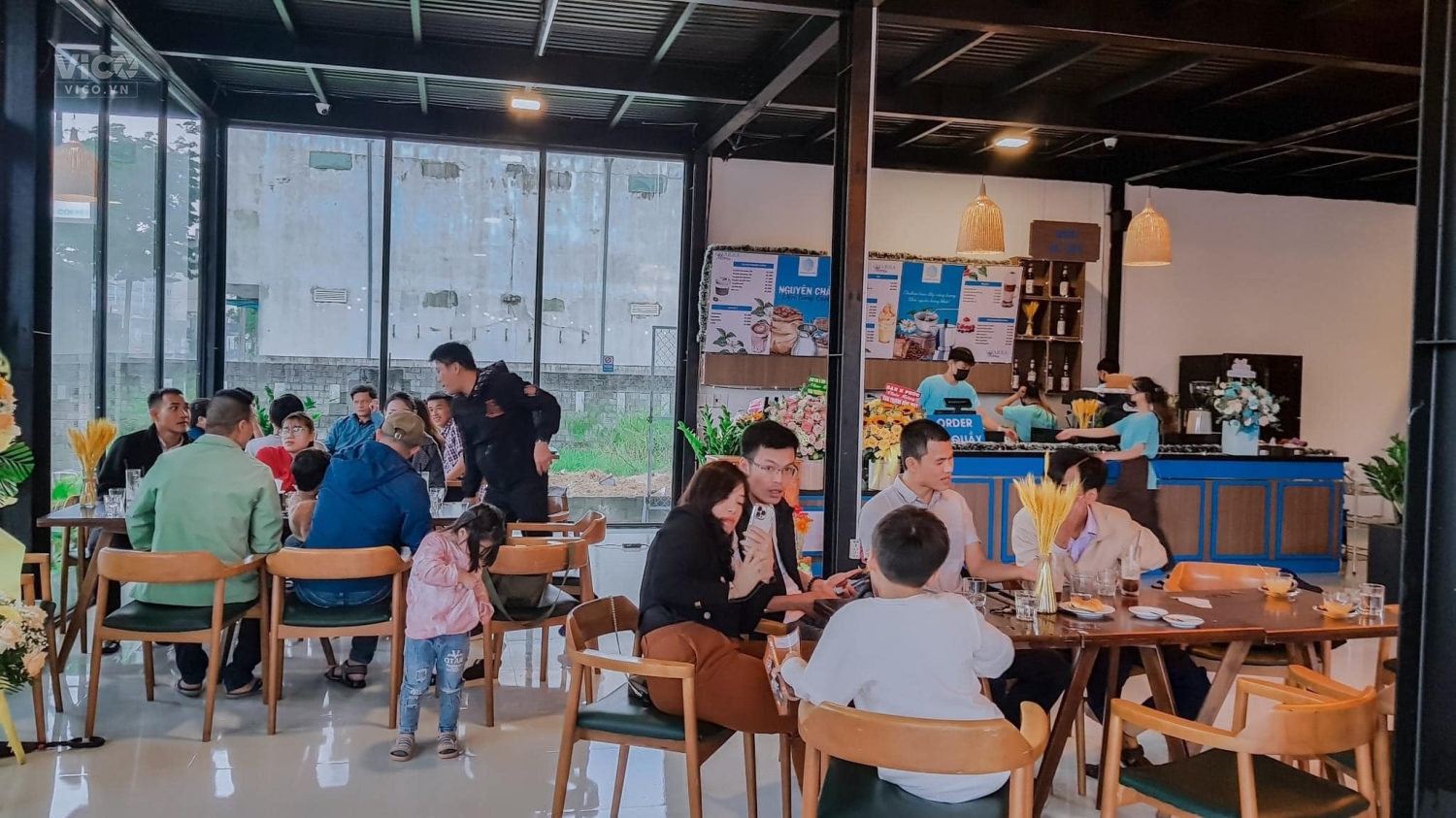 Bận công việc không có người quản lý nên cần sang nhanh lại quán cafe tâm huyết