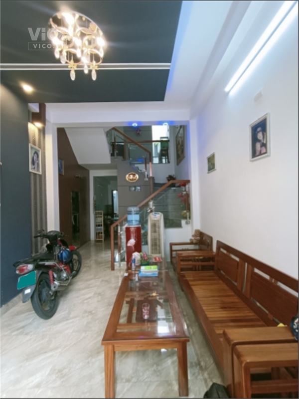 Gấp!Bán Nhà 3 tầng, Vài bước ra đường lớn Đống Đa, giá hơn 3 tỷ