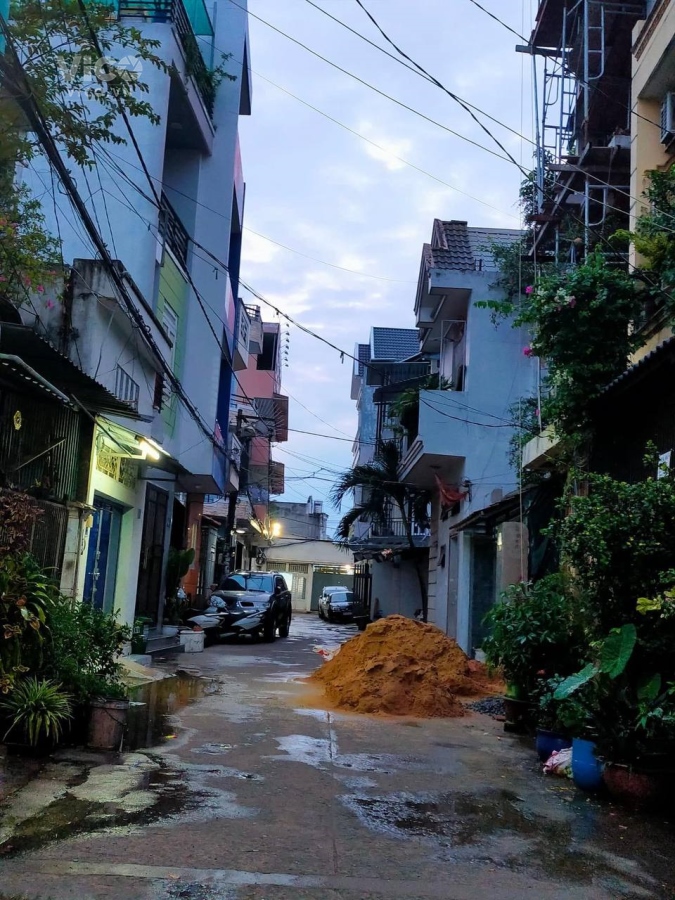 BÁN NHÀ 2 MẶT TIỀN HẺM 6M, ĐƯỜNG 26 THÁNG 3, 4 TẦNG, 48.2M2 CHỈ 4.7 TỶ, GIÁP TÂN PHÚ, 3 PHÚT RA EON