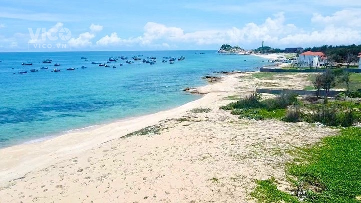 0933239353_ Bán 2000M2 Mặt Biển và Đường Nhựa , Kê Gà Đất Đẹp Cho Nghĩ Dưỡng