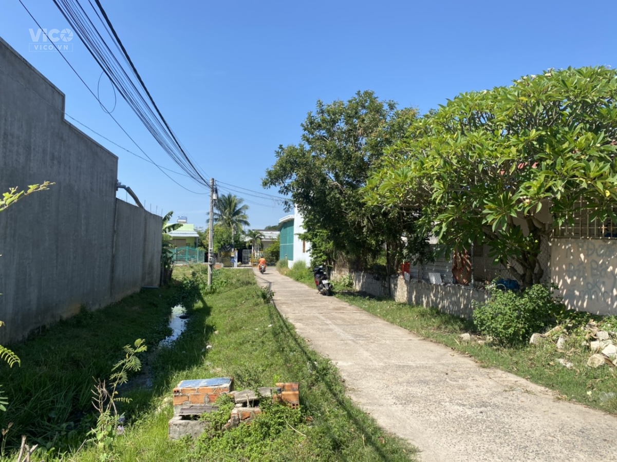 0933239353_100M2 _Trung Tâm Thị Trấn Ma Lâm _Cạnh Đường Lê Quý Đôn 20M Giá chỉ 600