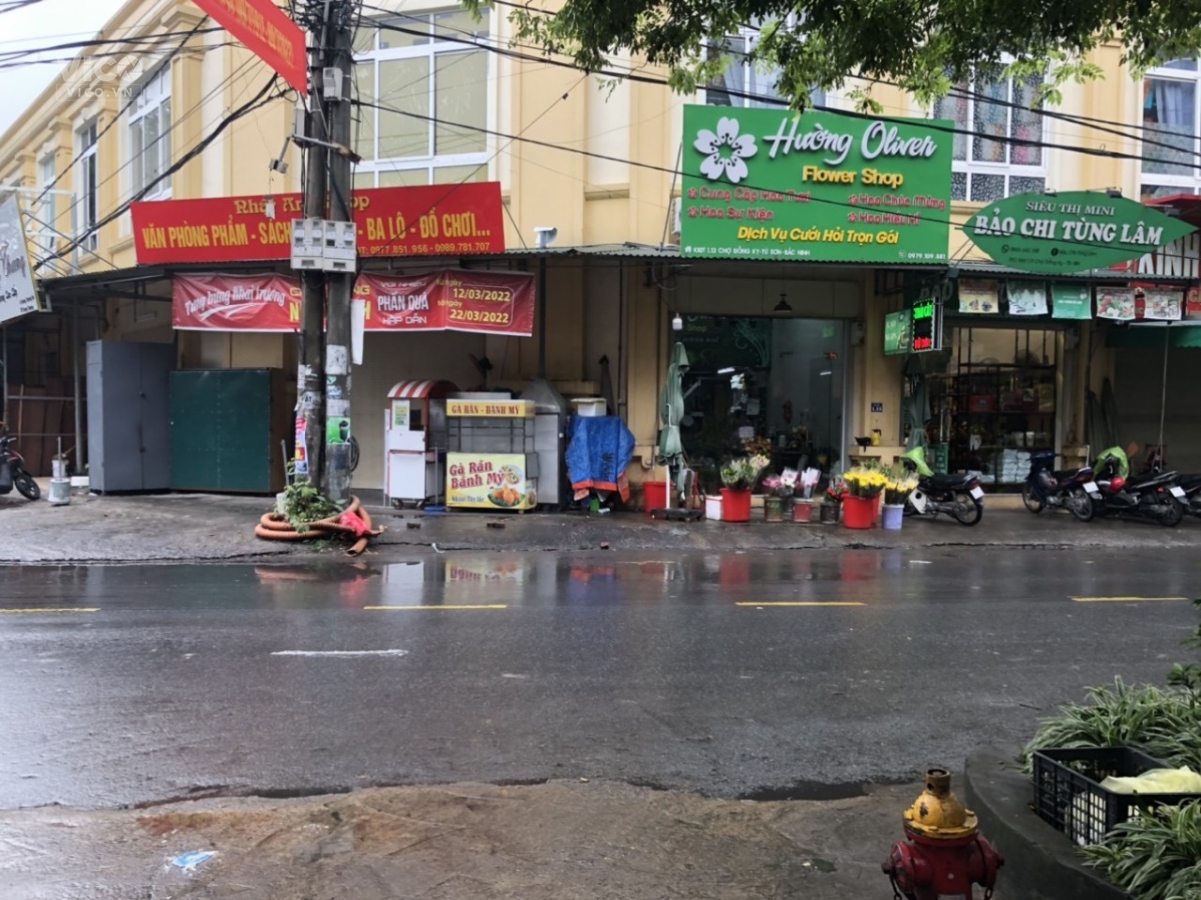 B á n đất tặng nhà diện tích 110 m mặt tiền 7 m. Lô góc 3 thoáng phường Hương Mạc thành Phố