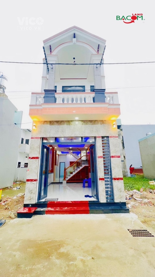 Nhà 1 trệt 1 lầu SHR thổ cư đường ô tô gần công ty Pouchen P.Hóa An chỉ 2ty750