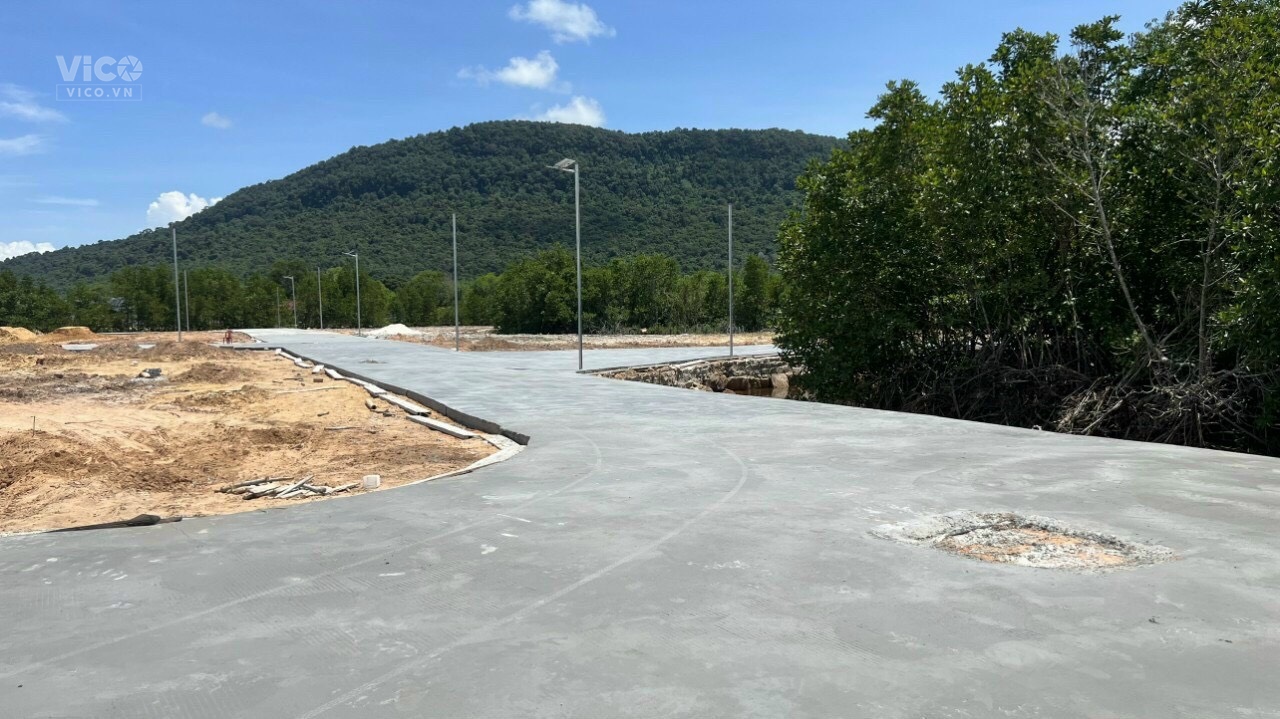 Bán lô đất 100m2 biển Hàm Ninh Phú Quốc đối diện Vinpearl Bãi Vòng, đầu tư lãi ngay khi coc
