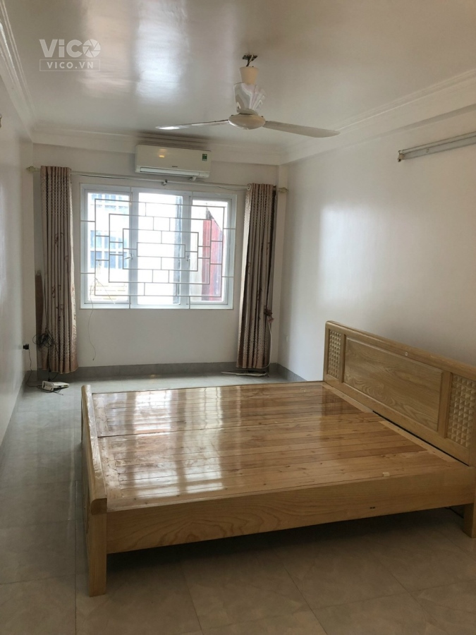 Chính chủ cho thuê nhà tại số 23 ngõ 161 Đại La DT33m2x6 tầng Giá 12tr/th LH 0385807316