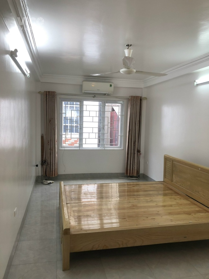Chính chủ cho thuê nhà tại số 23 ngõ 161 Đại La DT33m2x6 tầng Giá 12tr/th LH 0385807316