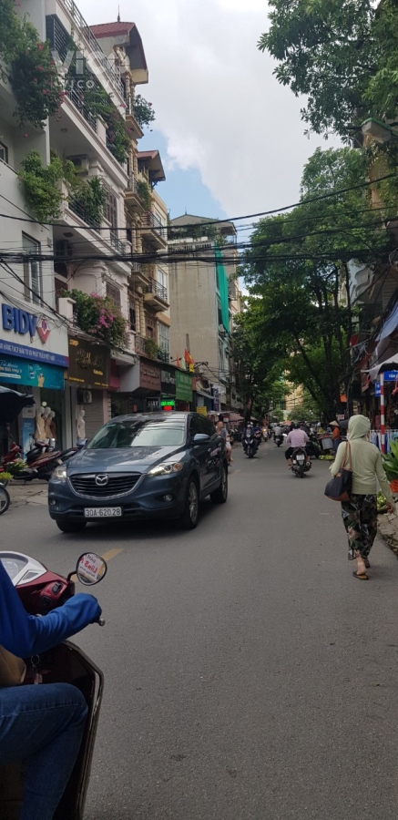 CHỈ 3,9xx TỶ SỞ HỮU NGAY NHÀ 3 TẦNG, 42M2, MT 8M KHU VỰC HÀ CẦU, HÀ ĐÔNG