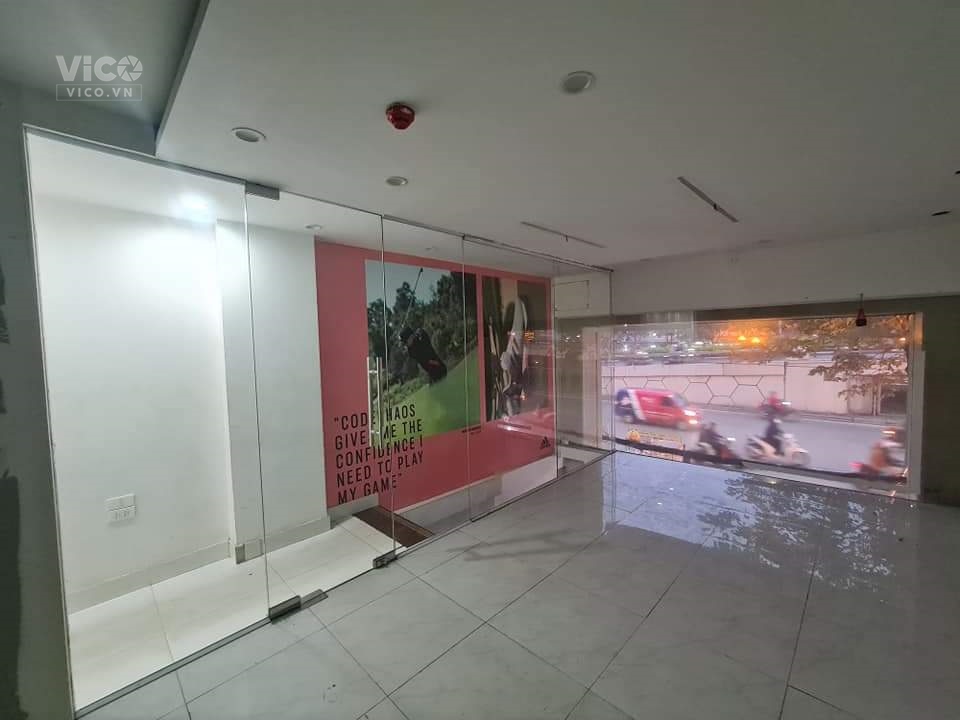 Nhà mới thang máy ô tô kinh doanh, gần Mạc Thái Tông,Cầu Giấy, 55m2 Chỉ 8 tỷ.