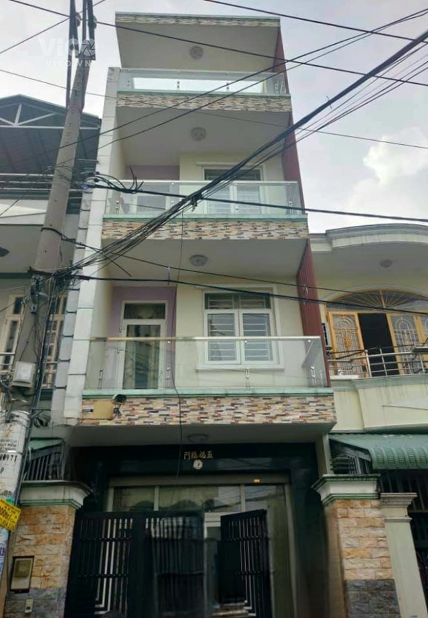 NHÀ ĐẸP 3 TẦNG Ở NGAY PHÚ ĐỊNH Q8 GẦN Đ. HOÀNG NGÂN HẺM RỘNG THÔNG TỨ TUNG 4,8 TỶ.