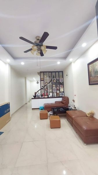 Bán nhà Ngọc Thụy, Long Biên, 45m24T4.38 tỷ, ô tô đỗ, khu vực vip