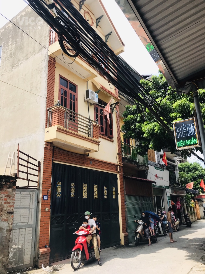 Bán rẻ 60m trục kinh doanh thôn ĐìaNam Hồng sẵn nhà 3 tầng giá chỉ hơn 3 tỷ