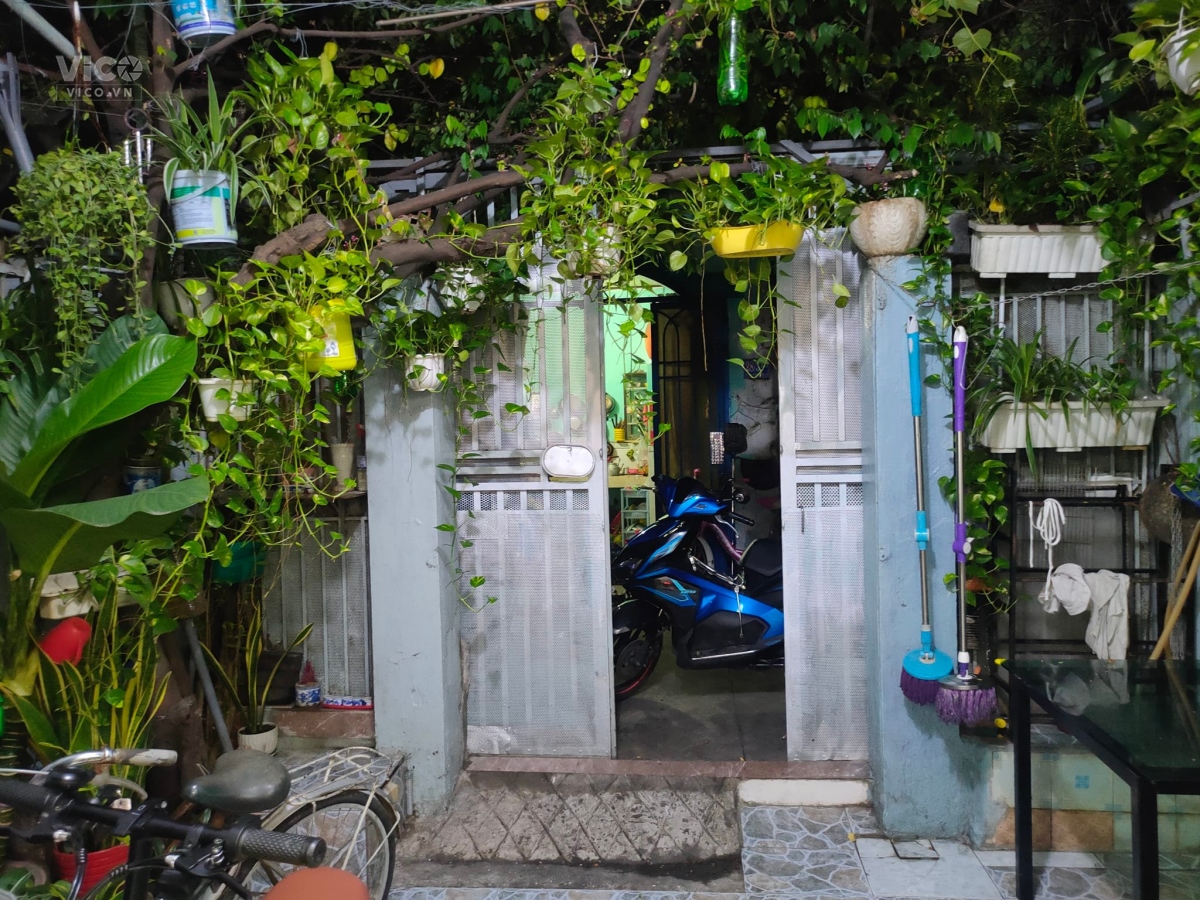 Nhà 60m2 giá 2,3 tỷ