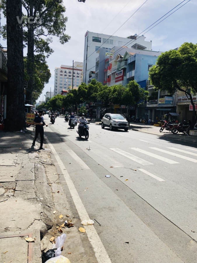 Bán gấp nhà mặt tiền Quận 3, Chỉ 4 Tỷ 2, gần Nguyễn Thị Minh Khai, Kinh doanh.