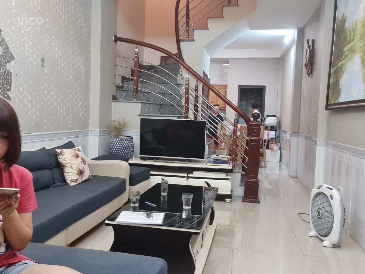 Bán nhà Ngọc Thụy, Long Biên, 48m2 4 tầng 4 tỷ 65, vị trí đẹp, an sinh đỉnh cao, thiết kế đẹp đẽ