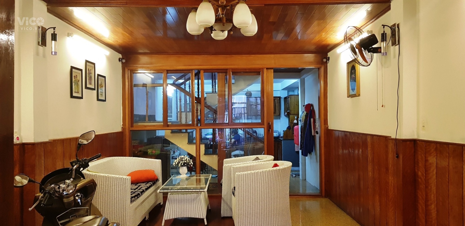 Nhà đẹp đường Duy Tân, oto đổ cửa, tặng nội thất xin sò, 76m2, giá nhỉnh 5tỷ5