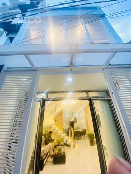 NHÀ ĐẸP Ở NGAY GÒ VẤP GẦN HẺM XE HƠI GẦN MẶT TIỀN TẶNG FULL NỘI THẤT CAO CẤP 40M2 2PN
