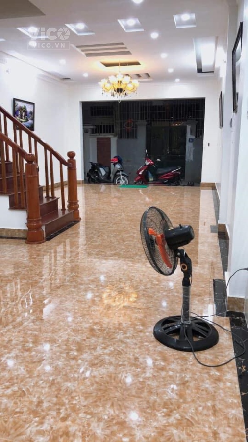 Hẻm Xe Hơi Vườn Chuối Ở Ngay 4 Lầu Tặng Nội Thất Bán Gấp