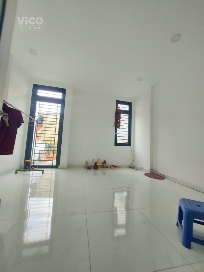 Nhỉnh 3 tỷ bán nhà hẻm 4m trệt lầu cách MT Trương Thị Hoa 30m (TTH07) Quận 12