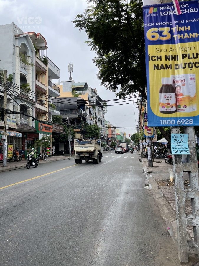 Bán nhà mặt tiền đường Đồng Đen, giá tốt nhất trục
