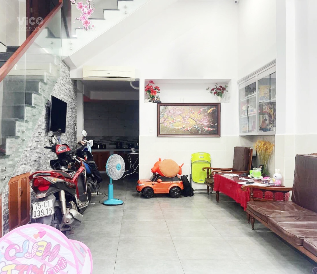 Bán nhà Hẻm xe hơi Hồng Lạc, Tân Bình, 51m2, 5 Tầng, tuyệt đẹp