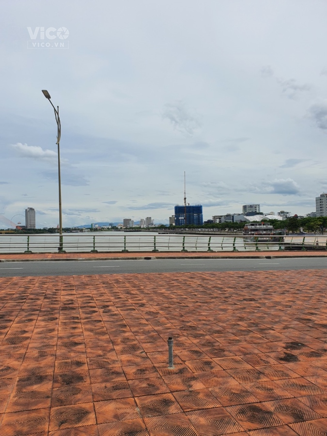 Nhà bán mặt tiền đường Lê Duẩn 182m2. Giá chỉ 250tr. Mua nhanh kẻo hết