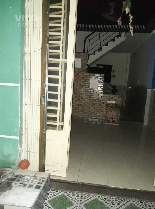 loa..loa Bán gấp nhà mới ở ngay LÒ GỐM quận 6 79m2,2 tầng chỉ 6,95 tỷ
