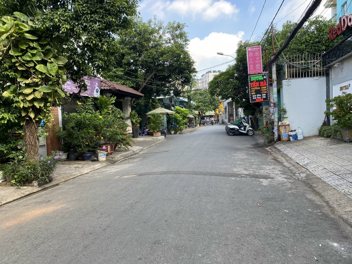 BÁN NHÀ CHỦ Ở LÂU ĐỜI ĐƯỜNG NHỰA 8M, TÂN BÌNH, 67 m2, 2 TẦNG 3 PN, NHỈNH 6 TỶ