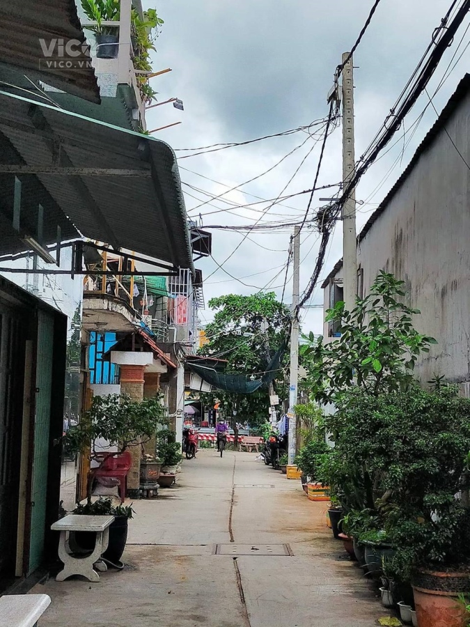 BÁN NHÀ 2 TẦNG ĐƯỜNG 26 THÁNG 3, HẺM XE HƠI, 48M2 CHỈ 3.8 TỶ, 3p RA KHU CELEDON, EON MALL TÂN PHÚ