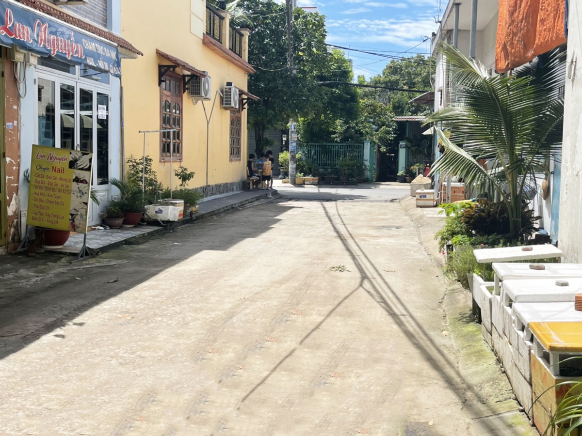 Q12.493. MT ĐƯỜNG NHÁNH HIỆP THÀNH 17, GẦN BẾN XE BUS, DT.65M2, NHỈNH 4 TỶ.