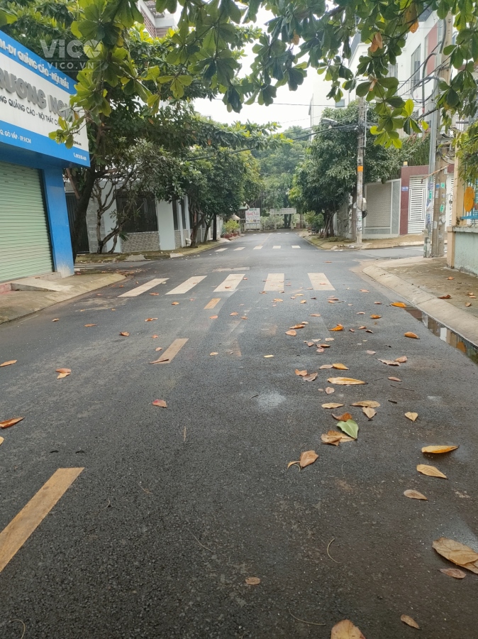Bán nhà khu VIP Phạm Huy Thông 80m2 giá 10,4 tỷ