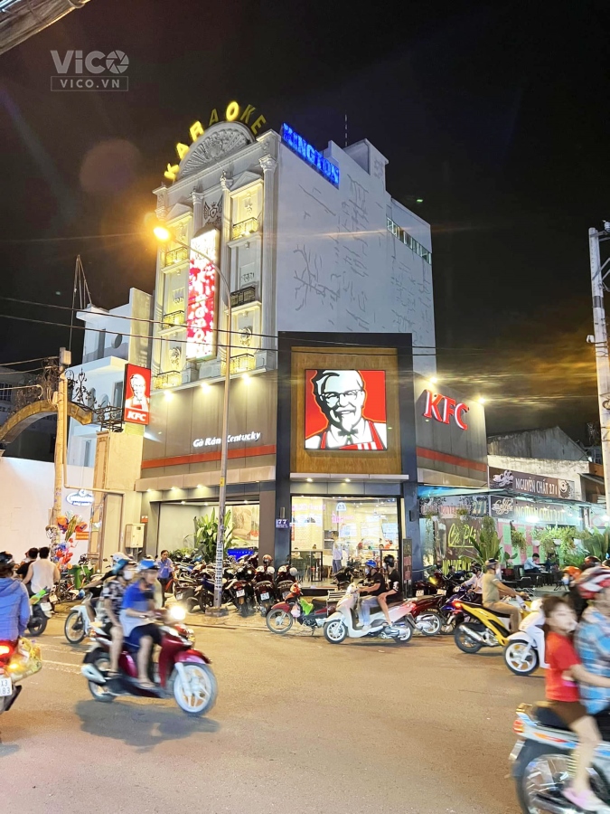 Q12.449. XE HƠI VÀO NHÀ, VỊ TRÍ TRUNG TÂM Q12, NHÀ ĐẸP Ở NGAY, DT.64M2, NHỈNH 4 TỶ.
