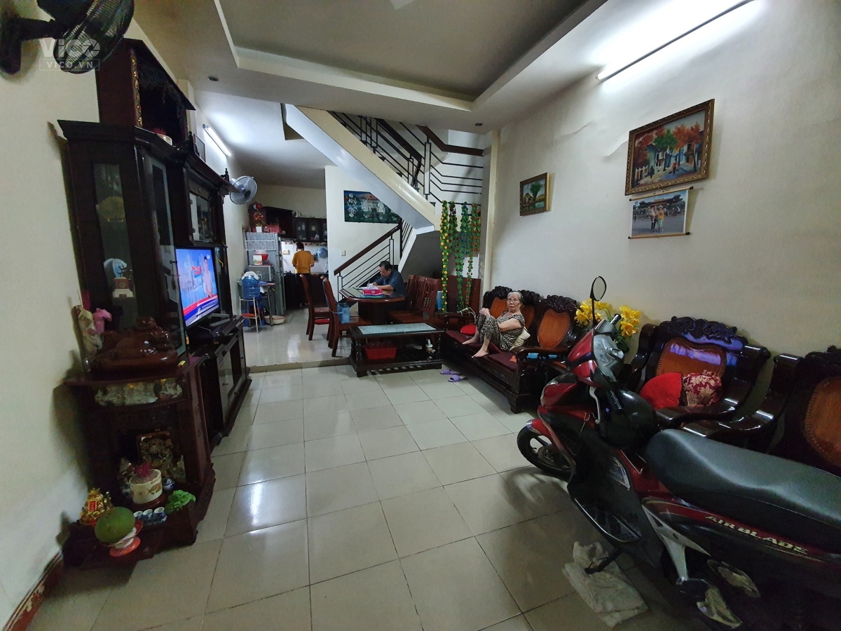 Tô Ký 30m2 nhà 2 tầng NHỎ XINH, gần Tô Ký Tower