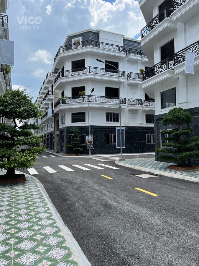 Bán nhà Thạnh Xuân, Q12, sổ hồng riêng, 60m2, hẻm xe hơi, giá 5.1 tỷ