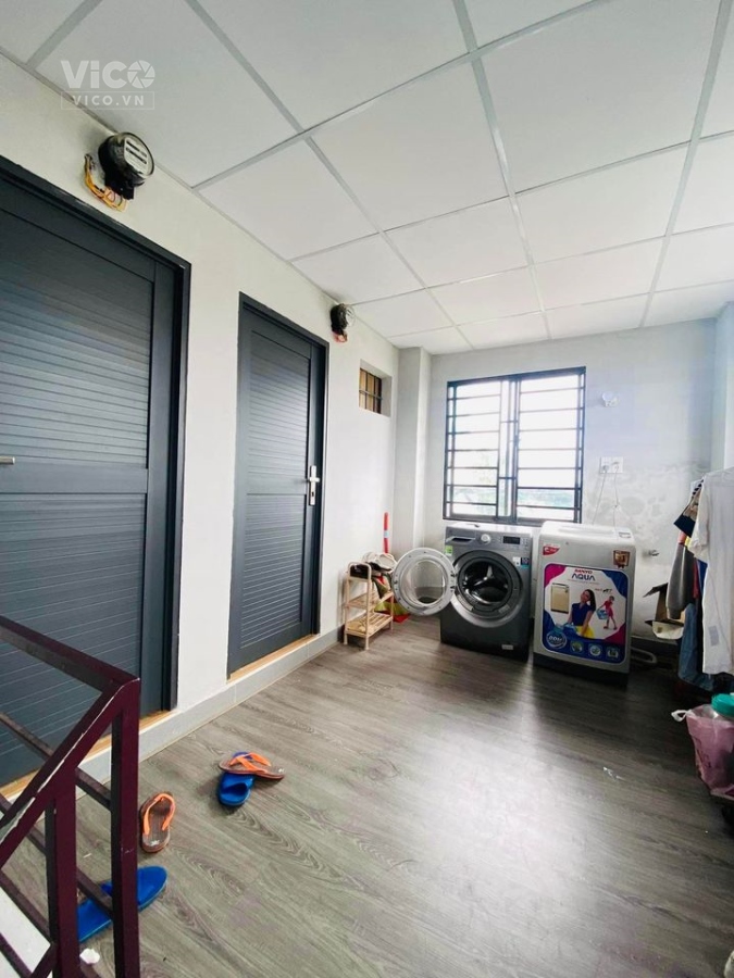 Nhà bán ở Phan Đăng Lưu, 7 tầng 10 phòng, giá chỉ 8.8 tỷ, thu nhập 60tr vừa ở vừa kinh doanh
