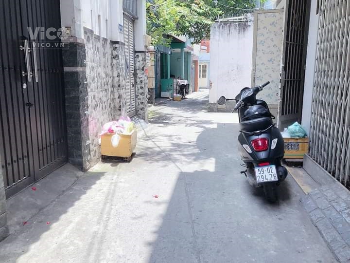 Bán nhà Hồng Lạc 5 tầng mới 60m2 nở hậu giá 6.5 tỷ .