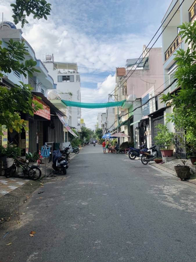 Bán nhà HXH 8M, Mã Lò, Bình Tân, 2 tầng, 131m2, giá 8.7 tỷ