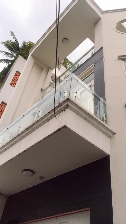 Bán gấp nhà hẻm ô tô, Đường Nguyễn Thông 80m2, 3L chỉ 11 tỷ