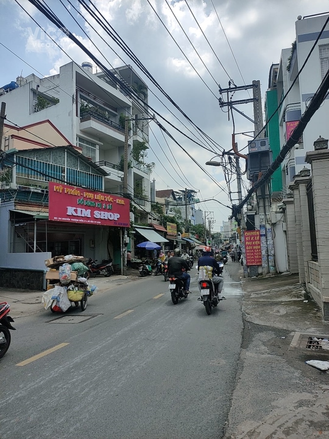 NGANG HƠN 8M 156M2 ĐẤT CÓ NHÀ CẤP 4 MẶT TIỀN ĐƯỜNG NGUYỄN THƯỢNG HIỀN BinhThanh