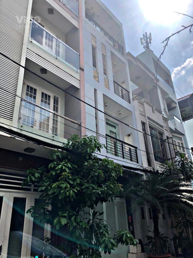 Bán nhà có sổ hồng sát MT Đoàn giỏi Tân Phú, 64m2, 5 Tầng giá rẻ
