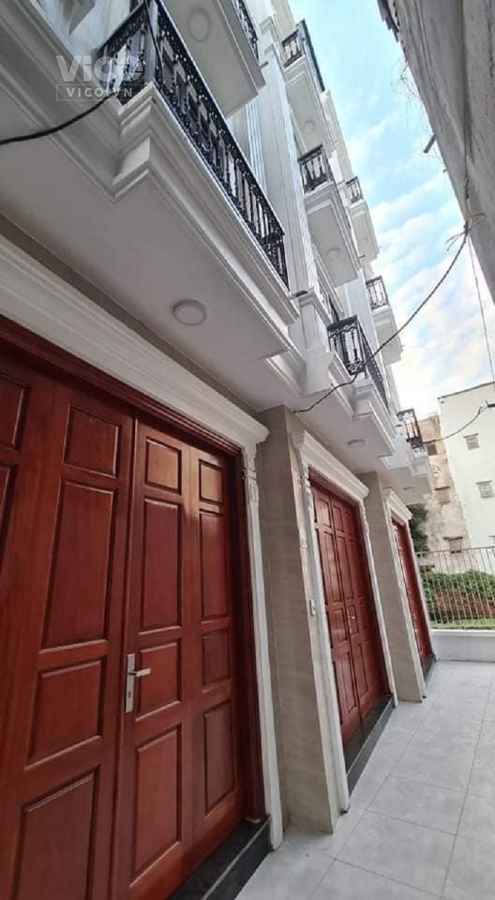 Nhà mới Nguyễn Văn Cừ Long Biên diện tích 31m x 5 tầng, chỉ 3.75 tỷ. Ngõ ô tô.