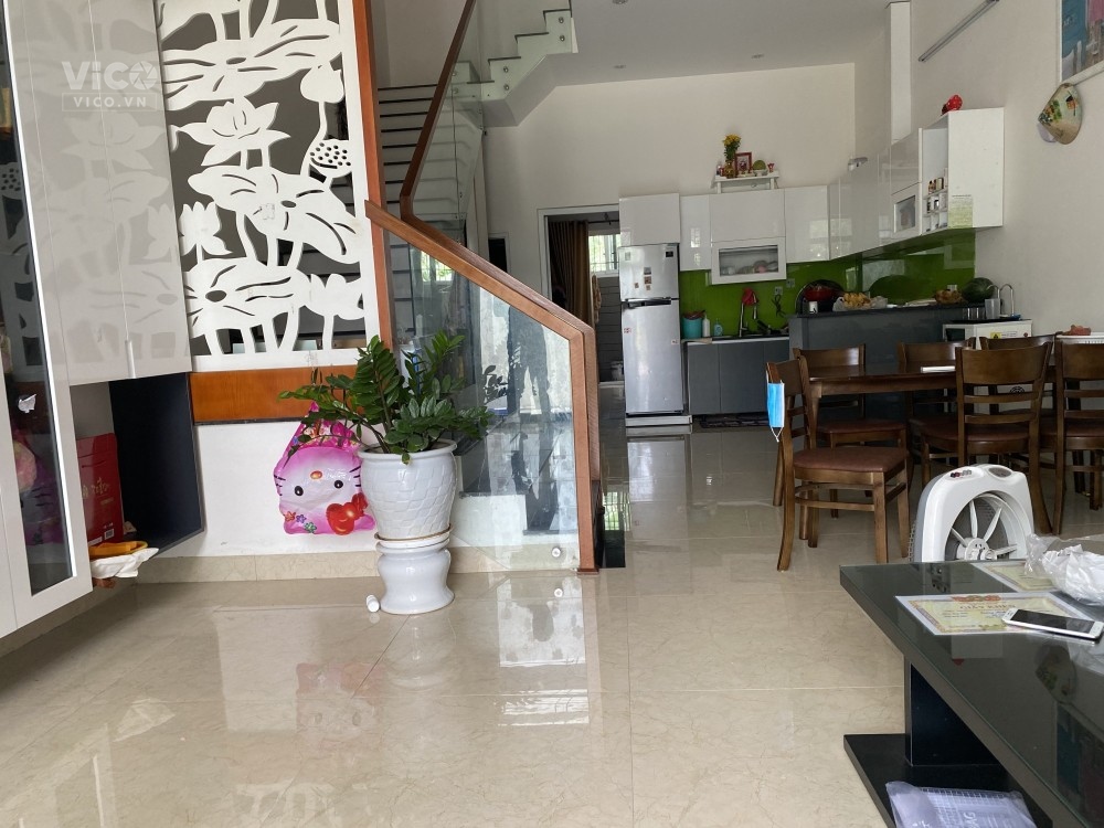 Bán nhà OTO Núi Thành, Hải Châu, 64m2/3Tầng/Ngang 8m giá 4,5 tỷ TL