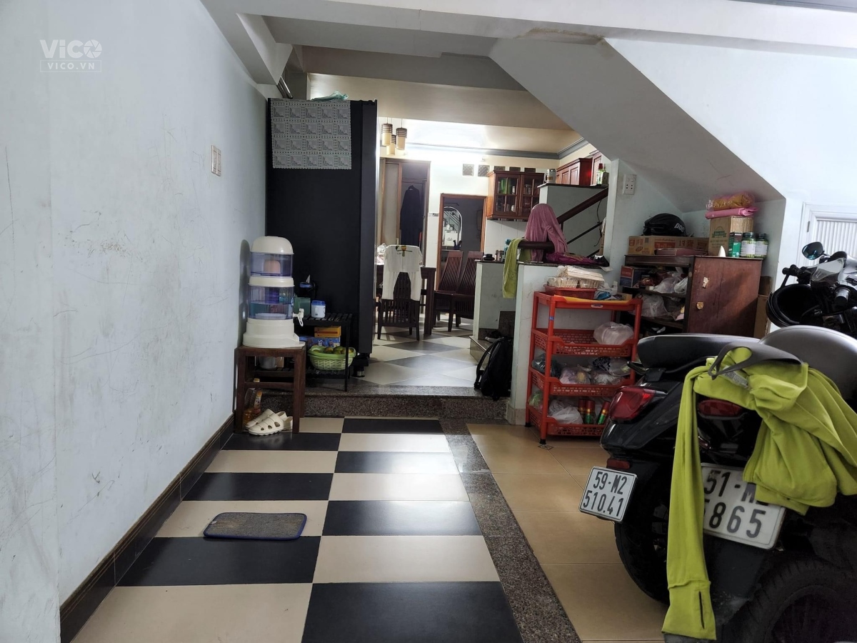 Lạc Long Quân Tân Bình DT 5,12X12 4 Tầng Nhỉnh 5 Tỷ