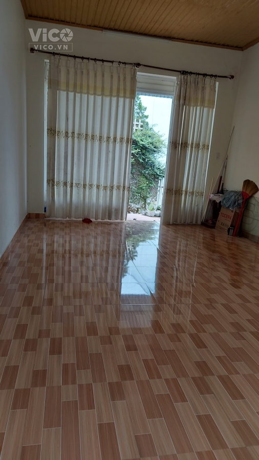 Cần bán gấp nhà gần trung tâm đường Mai Hắc Đế, Đà Lạt giá 4.2 tỷ