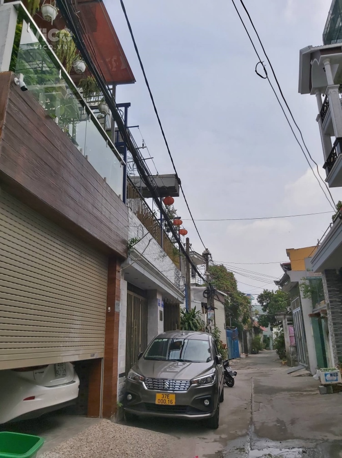 Nhà Hẻm XH Đánh Võng P.Tân Thới Nhất Q.12 100m2 Ngang 5m 3 Tầng.