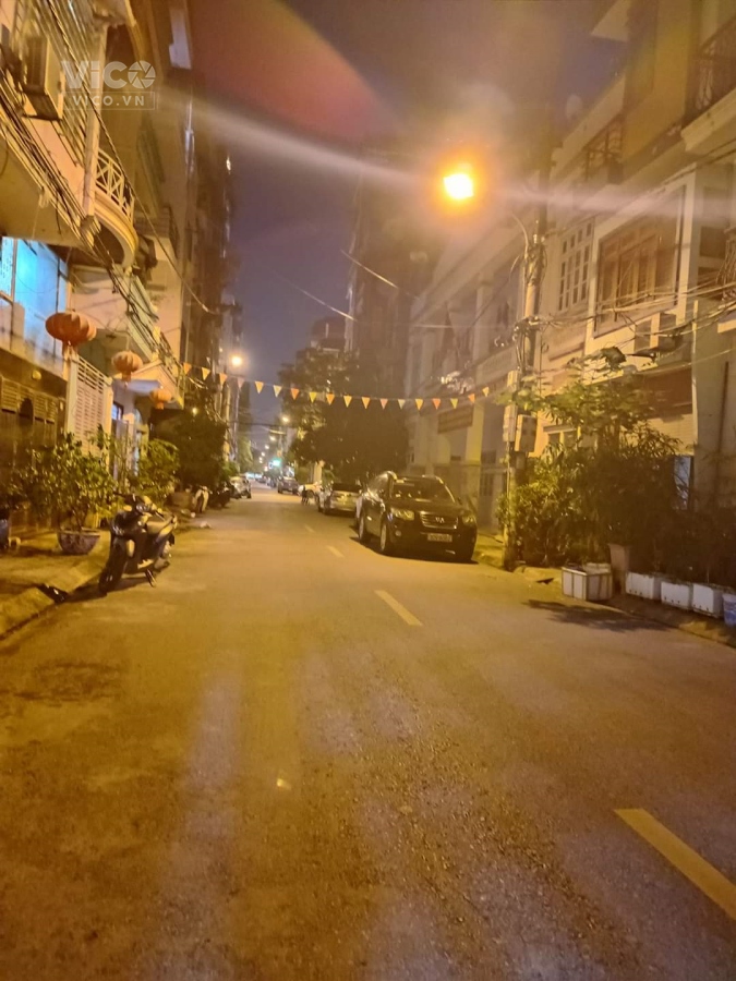 Cho thuê nhà mặt phố Trần Đăng Ninh Hà Đông, 5 tầng full nội thất, phù hợp KD, Văn Phòng, ở